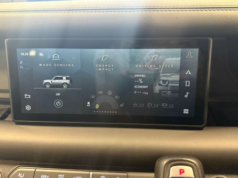 Land Rover Defender D250 X-dynamic S 110 Grey #26