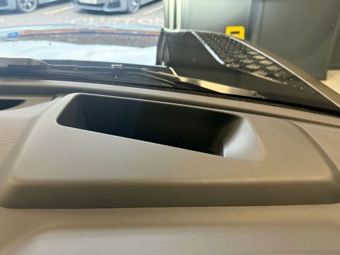 Land Rover Defender D250 X-dynamic S 110 Grey #31
