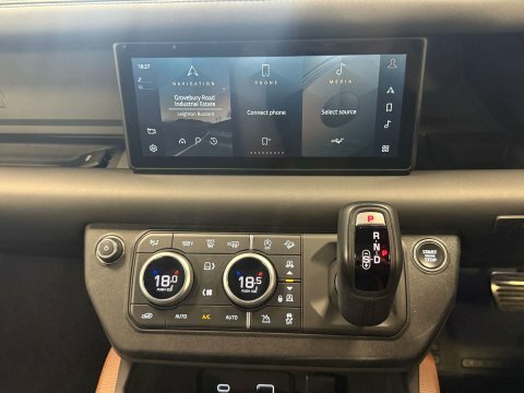 Land Rover Defender D250 X-dynamic S 110 Grey #22