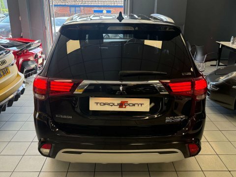 Mitsubishi Outlander Phev 5Hs White #7