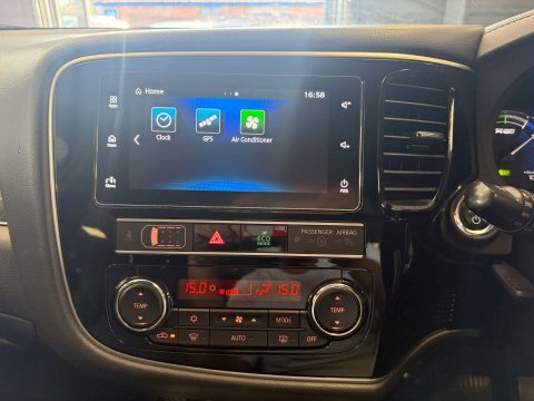 Mitsubishi Outlander Phev 5Hs White #19