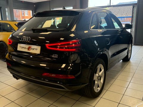 Audi Q3 2.0 Q3 S Black #5