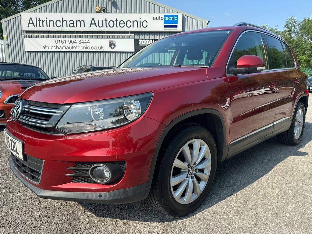 Volkswagen Tiguan Suv 1.4 Tsi Bluemotion Tech Match 2Wd Euro 5 Ss YN15ZBL Red
