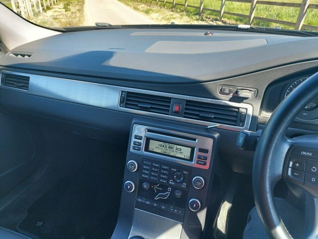 Volvo V70 Se Silver #32