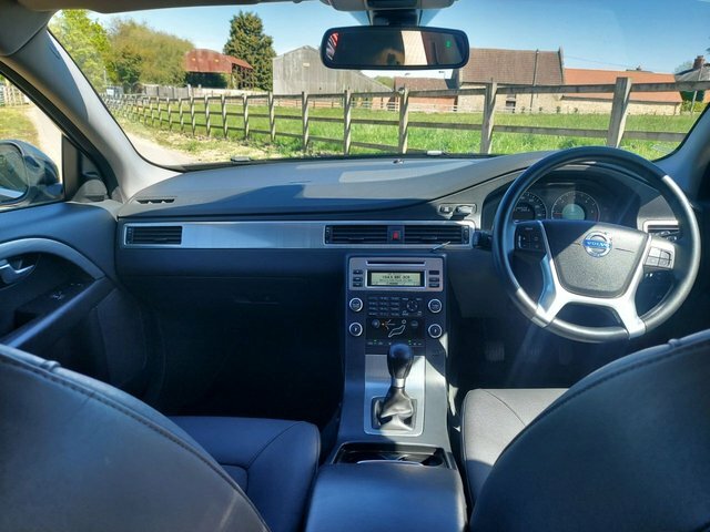 Volvo V70 Se Silver #46