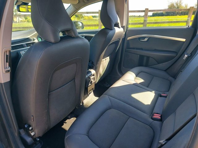 Volvo V70 Se Silver #51