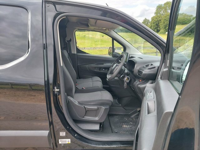 Citroen Berlingo 1.5 Bluehdi 100 Feel M Grey #18