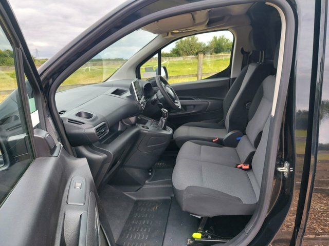 Citroen Berlingo 1.5 Bluehdi 100 Feel M Grey #36