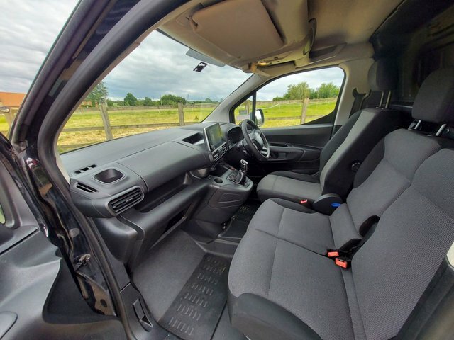 Citroen Berlingo 1.5 Bluehdi 100 Feel M Grey #37