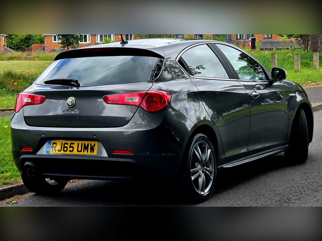 Alfa Romeo Giulietta Hatchback Black #11