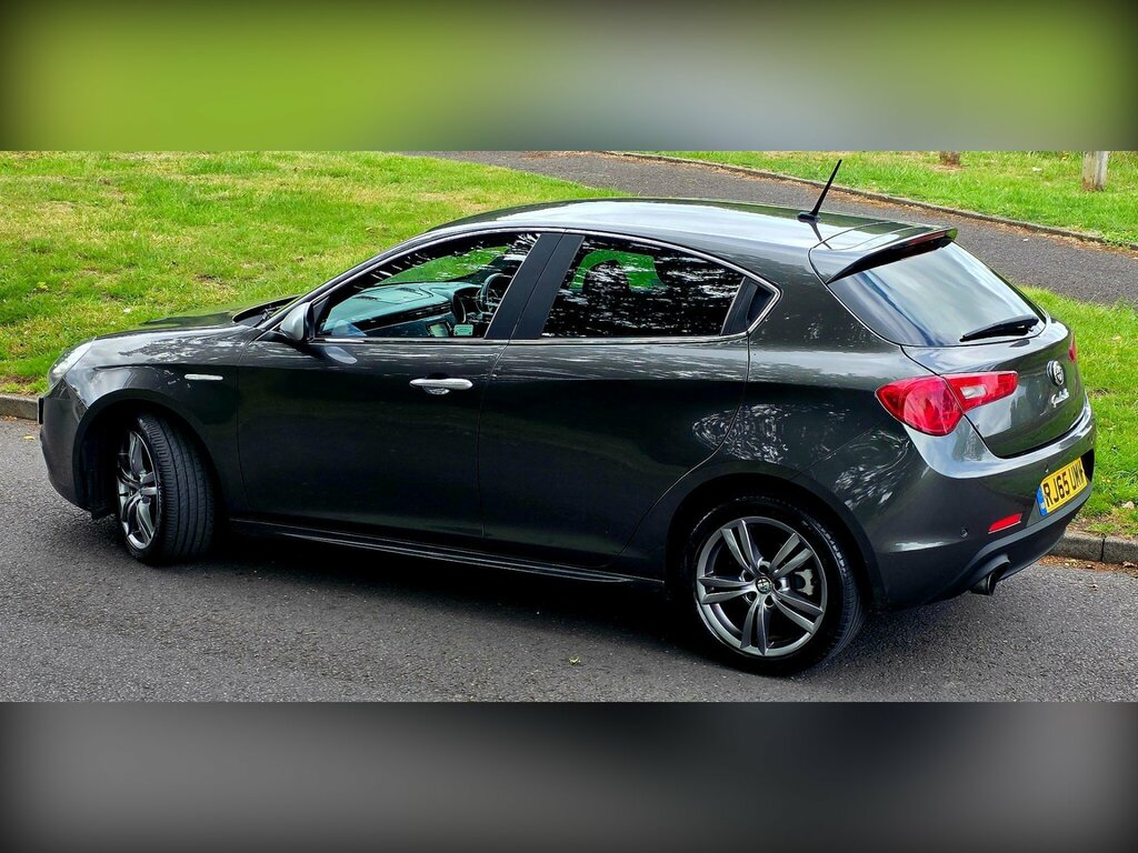 Alfa Romeo Giulietta Hatchback Black #20