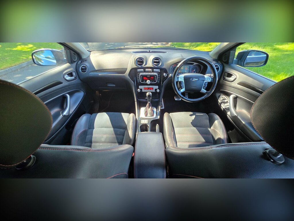 Ford Mondeo 2.0 Edge Hatchback Silver #11