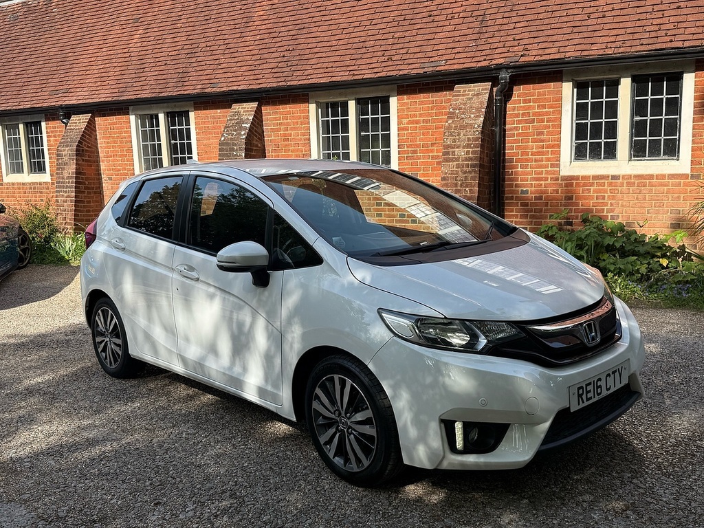 Honda Jazz 1.3 I-vtec Ex Navi Hatchback Eur White