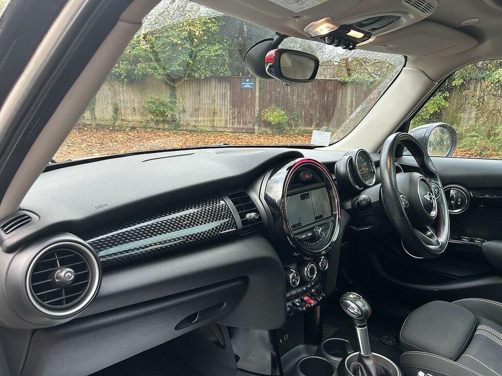 Mini Hatch 2.0 Cooper Sd Hatchback 6Spd Euro White #4