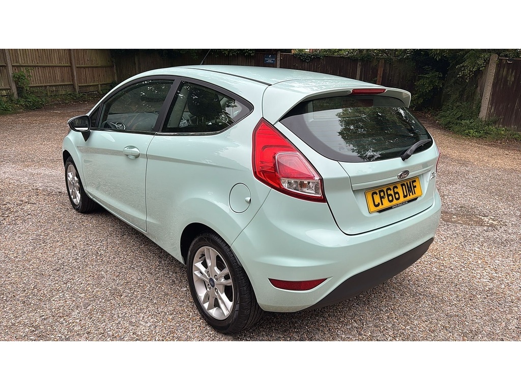 Ford Fiesta 1.25 Zetec Hatchback Euro 6 82 CP66DMF Green #5