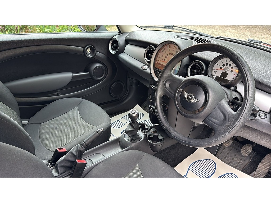 Mini Hatch 1.6 Cooper 122 Bhp White #10