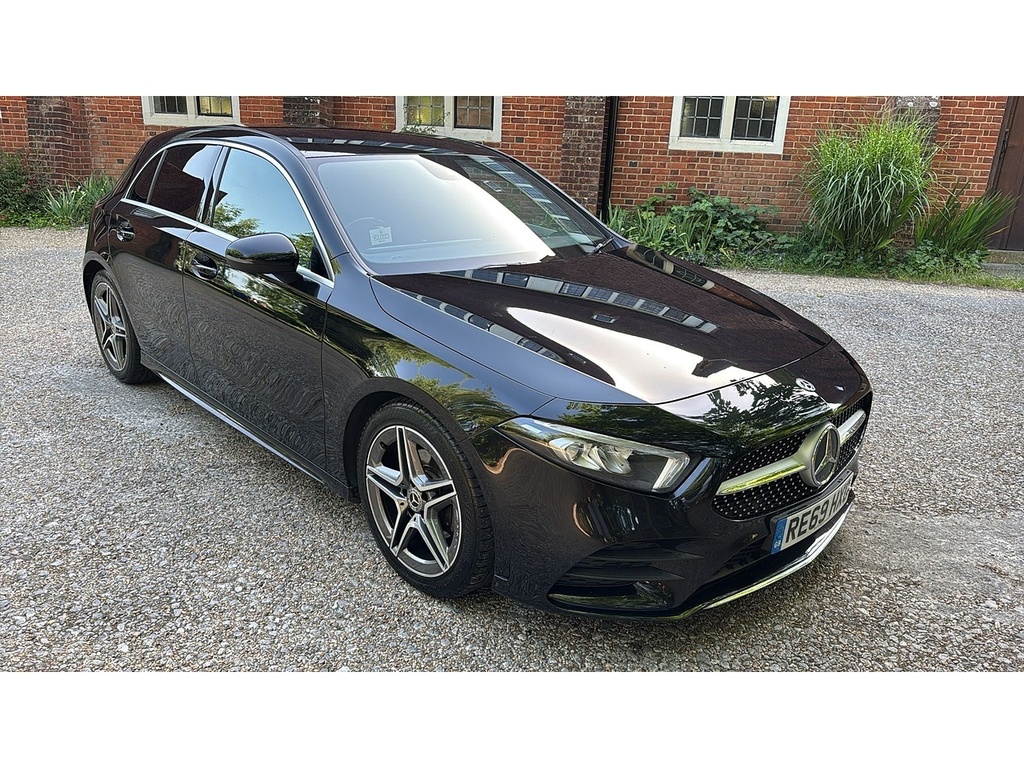Mercedes-Benz A Class 1.5 A180d Amg Line 7G-dct Euro 6 Ss RE69HXG Black #2