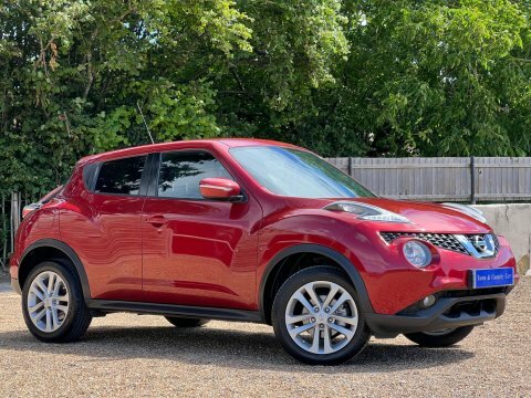 Nissan Juke 1.6 Acenta Premium Red #3