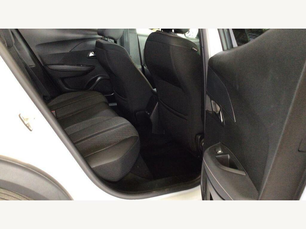 Peugeot 2008 1.2 Puretech 130 Allure Black #9