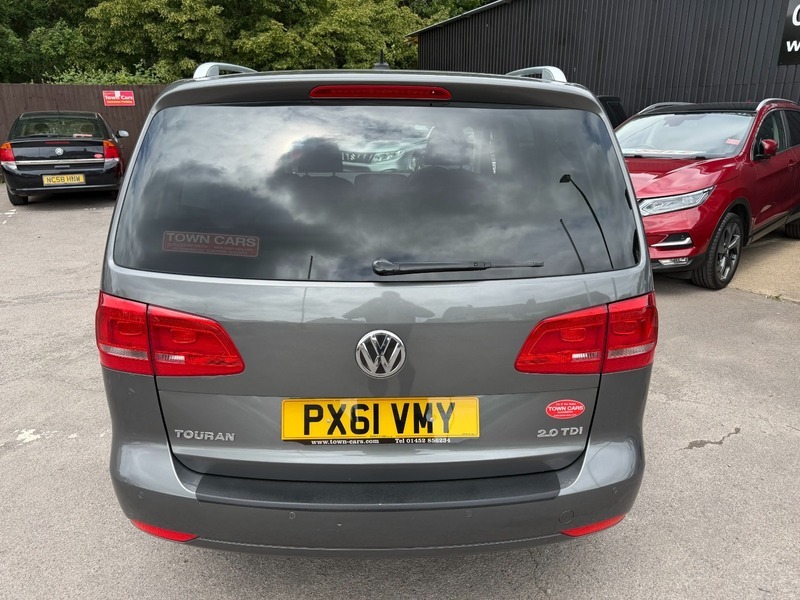 Volkswagen Touran Sport Tdi-6 Speed Service Grey #2