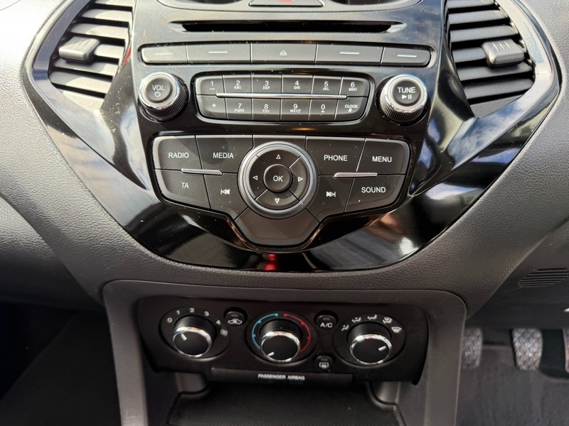 Ford KA+ Ka Zetec Black #13