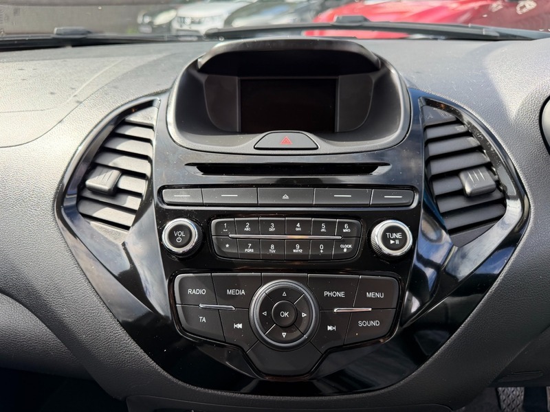Ford KA+ Ka Zetec Black #14