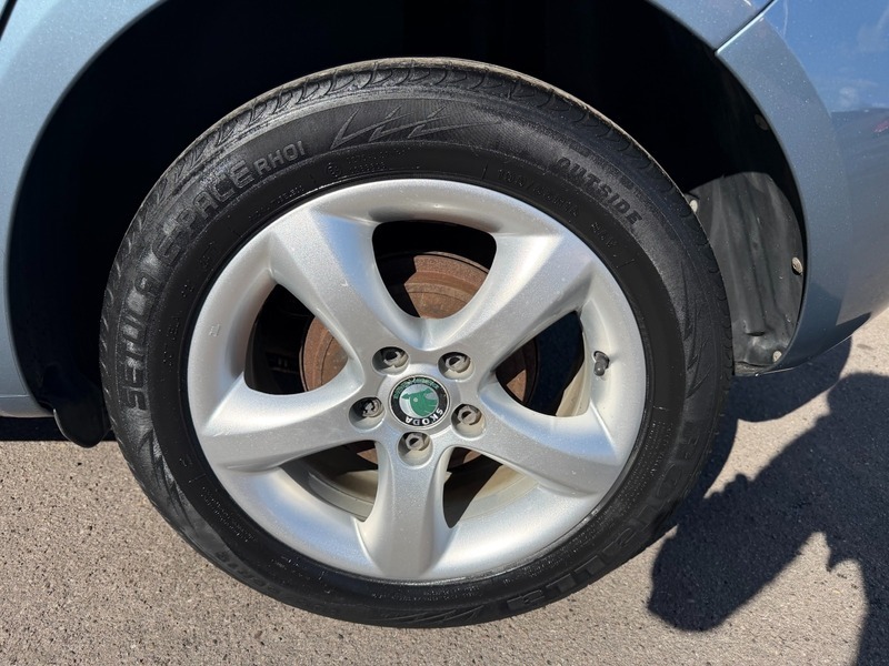 Skoda Fabia Tsi Elegance Hatchback Silver #25