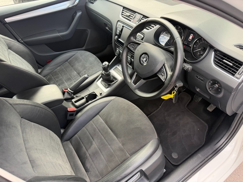 Skoda Octavia Se L Tsi White #5