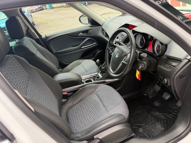 Vauxhall Zafira Se-6 Speed Service History White #6