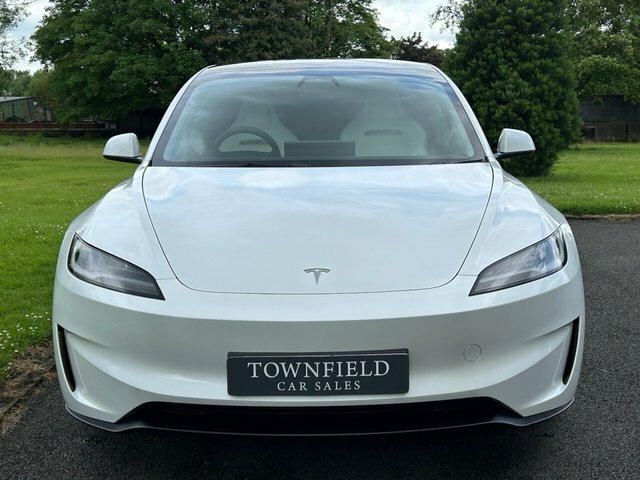 Tesla Model 3 Dual Motor Performance Saloon FN25XVG White #2