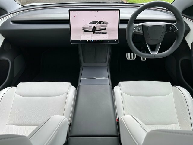 Tesla Model 3 Dual Motor Performance Saloon FN25XVG White #6
