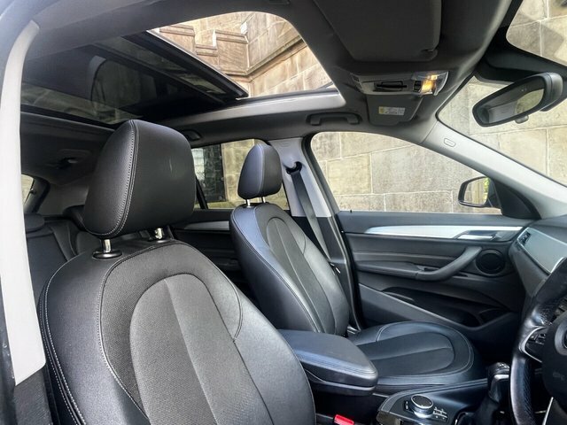 BMW X1 Suv White #24