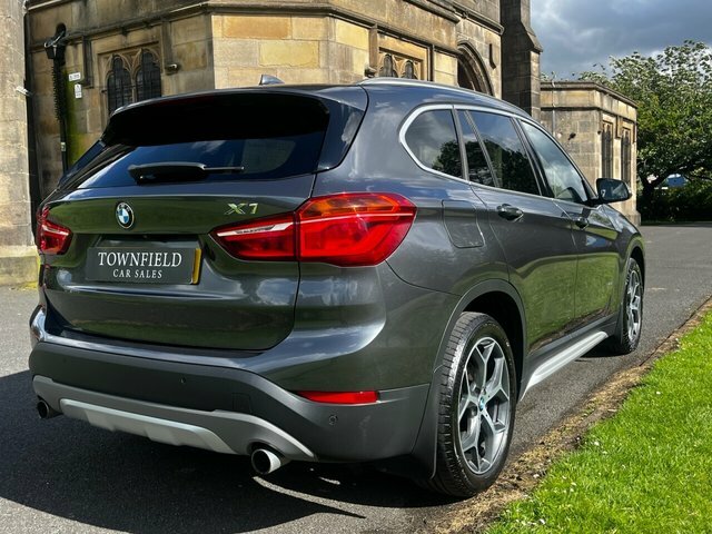BMW X1 Suv White #11