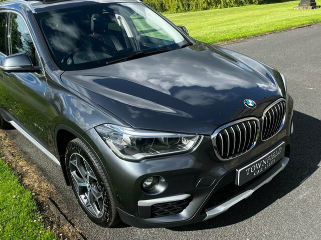 BMW X1 Suv White #16