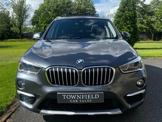 BMW X1 Suv White #17