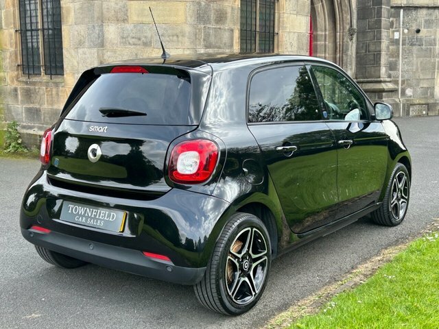 Smart Forfour 17.6Kwh Premium Hatchback 22Kw Black #5