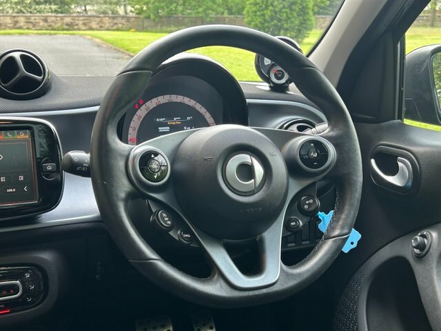 Smart Forfour 60Kw Eq Premium 17Kwh 22Kwch Silver #33