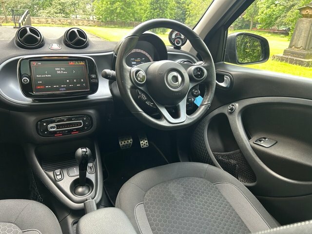 Smart Forfour 60Kw Eq Premium 17Kwh 22Kwch Silver #18