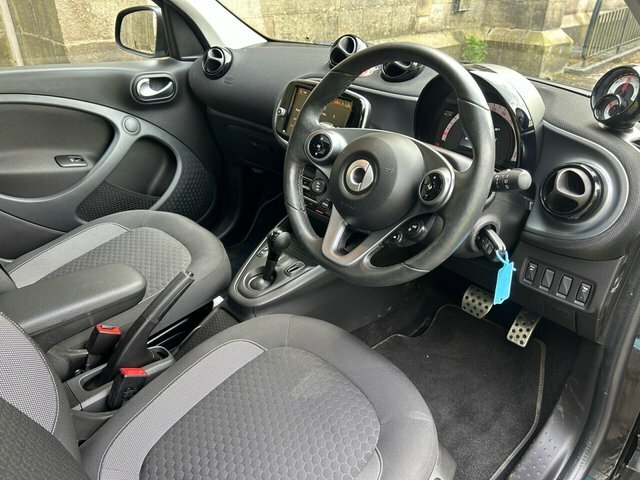 Smart Forfour 60Kw Eq Premium 17Kwh 22Kwch Silver #20
