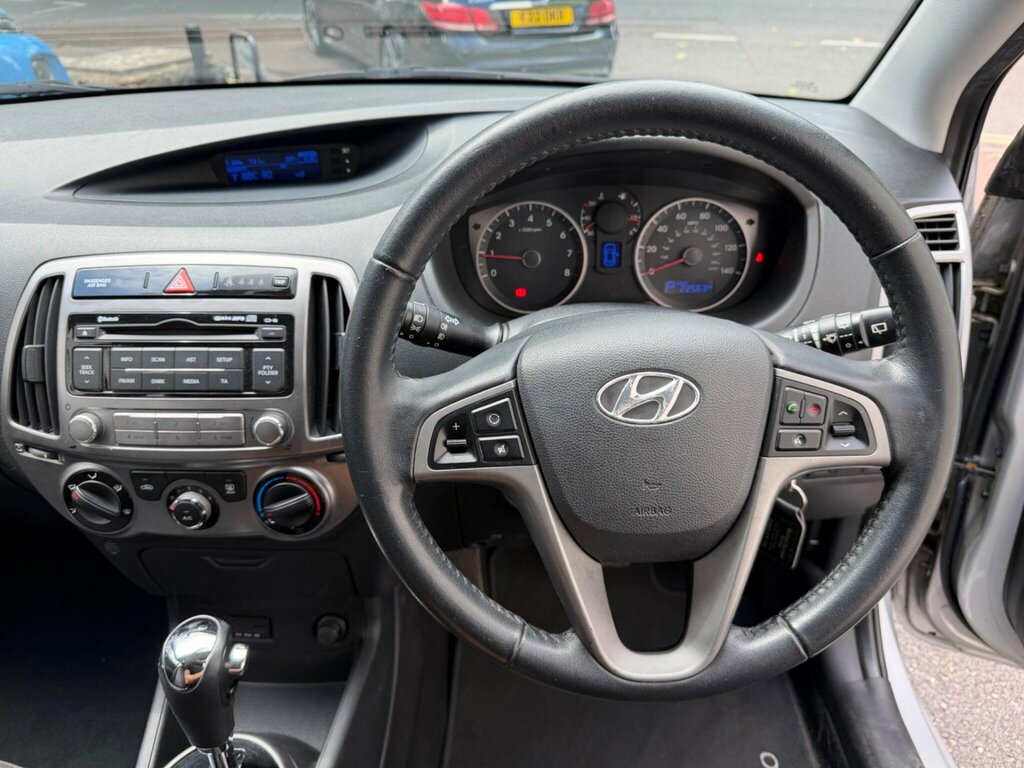 Hyundai I20 1.4 Active Euro 5 LL13ZZC Silver #3