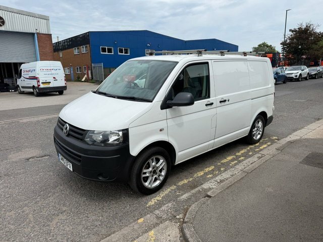 Volkswagen Transporter 2015 2.0 Tdi T32 Trendline Panel Van Ma GM15EFX White #5