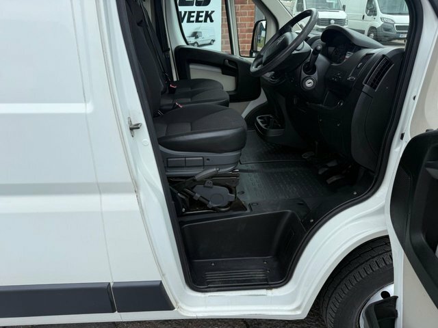 Citroen Relay Combi White #14