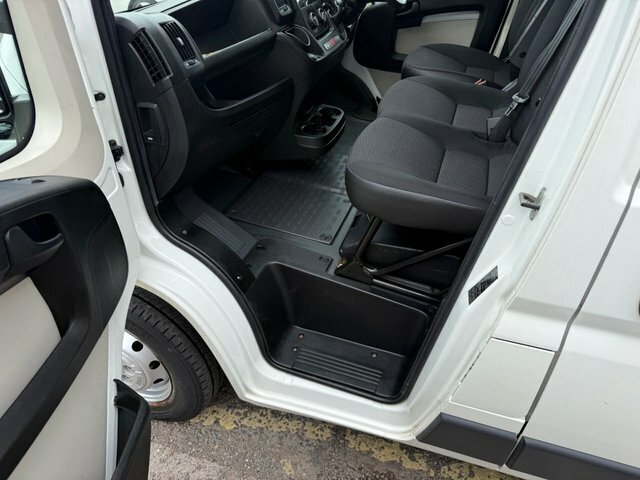 Citroen Relay Combi White #22