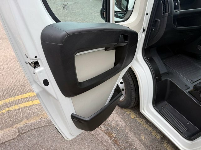 Citroen Relay Combi White #21
