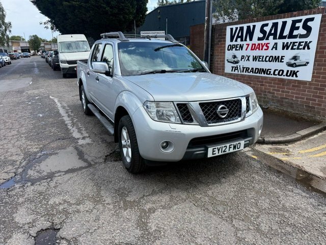 Nissan Navara Double Cab Pick Up Tekna 2.5Dci 190 4Wd Silver #2