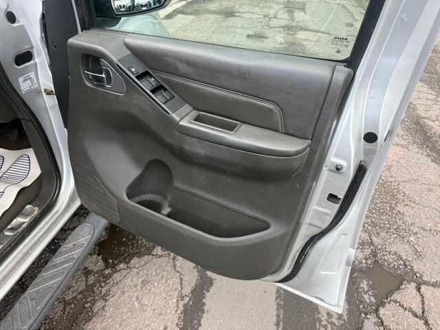 Nissan Navara Double Cab Pick Up Tekna 2.5Dci 190 4Wd Silver #17