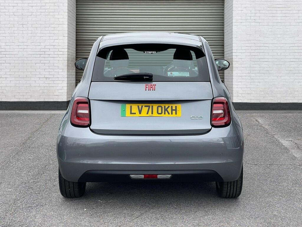 Fiat 500E 42Kwh Red Grey #4