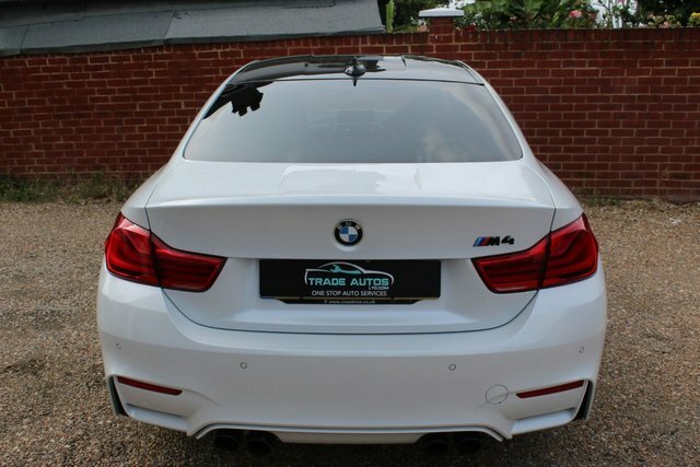 BMW M4 Biturbo Competition Coupe White #6