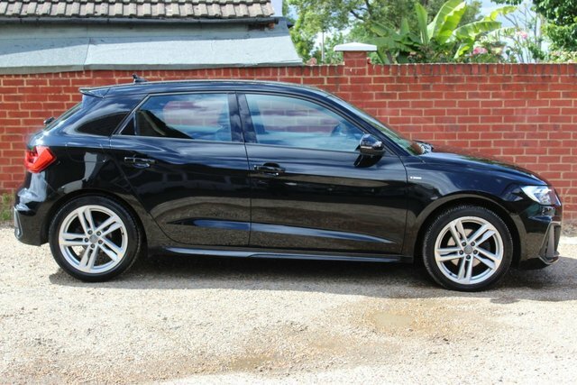 Audi A1 Tfsi 30 S Line KO68WZB Black #4