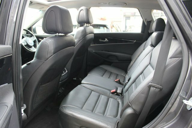 Kia Sorento 2.2L Kx-3 White #25